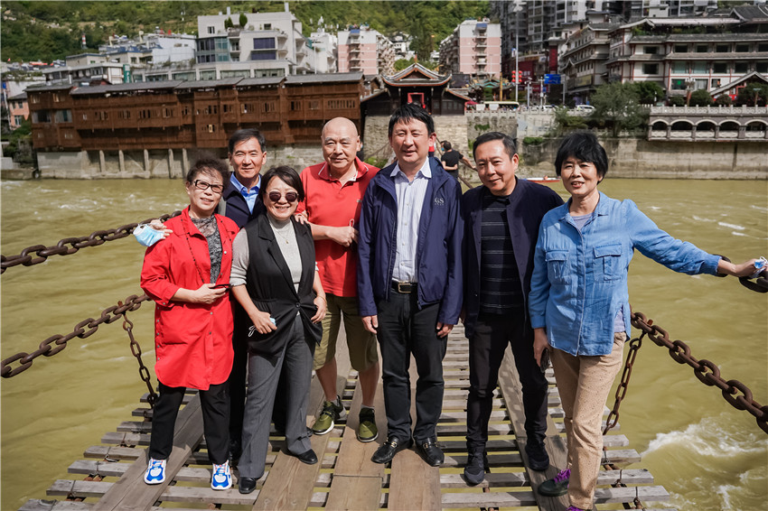 老一輩革.jpg 老一輩革.jpg