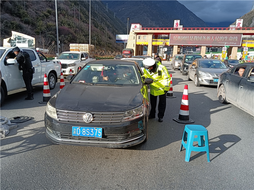 高速路卡.jpg 高速路卡.jpg