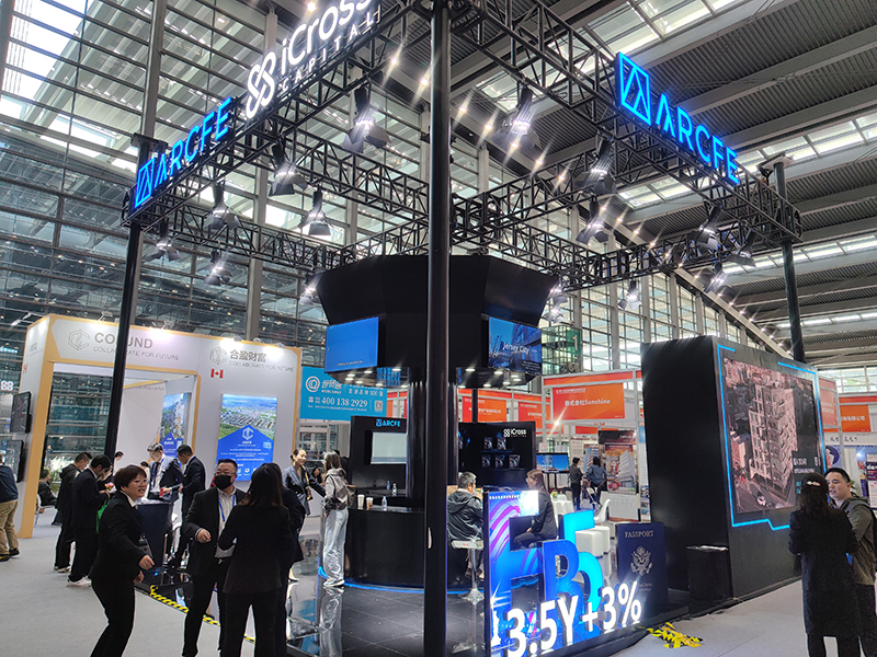 2023年12月16日，第十七屆深圳國際金融博覽會在深圳會展中心開幕，近300家金融機(jī)構(gòu)和企業(yè)攜手多款金融產(chǎn)品集中亮相。