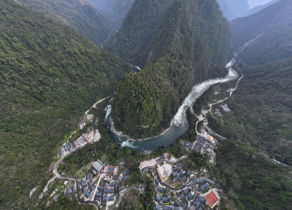 2023年3月10日，獨(dú)龍江航拍。