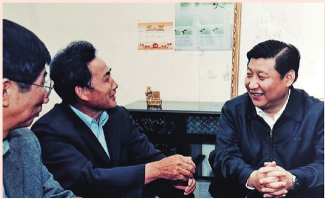 2003年4月24日，時任浙江省委書記習(xí)近平在浙江下姜村調(diào)研。